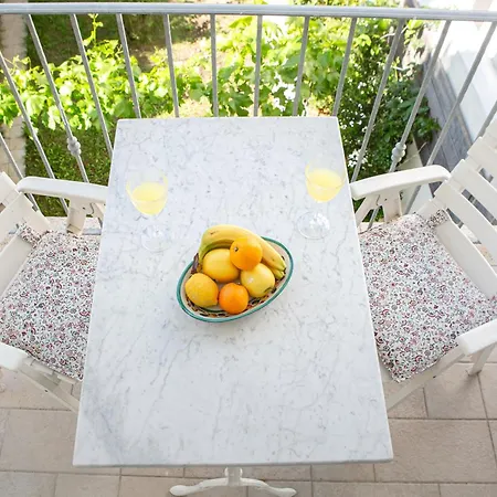 Madau's House Apartments&suites *