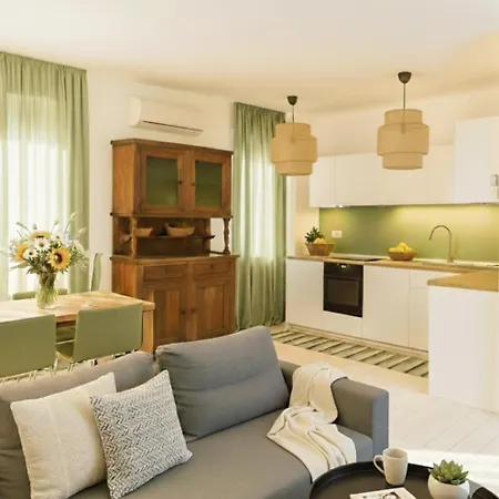 Madau's House Exclusive & Апартаменты *